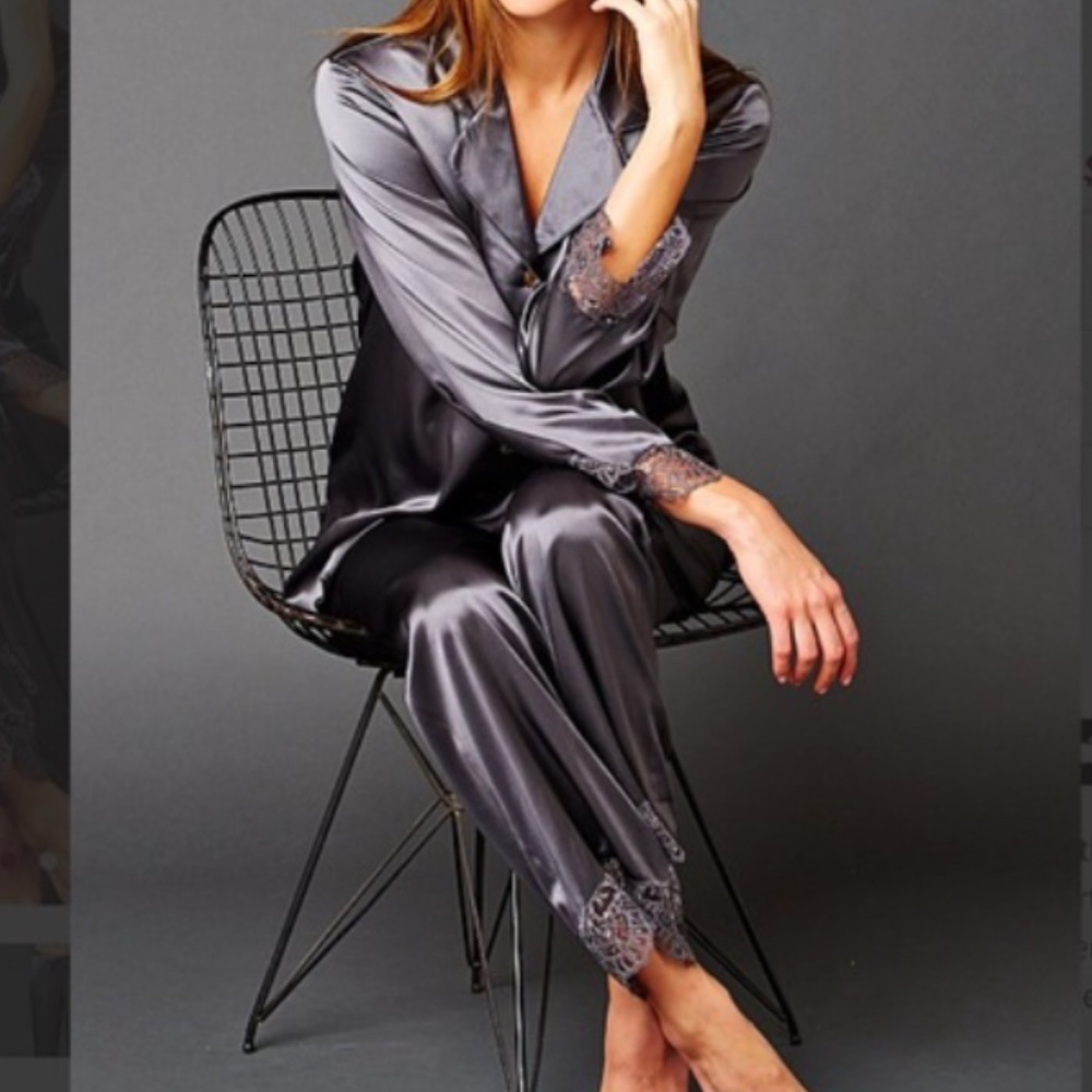 Julianna Rae Sleep-In Silk Luxury Pajama Set XS